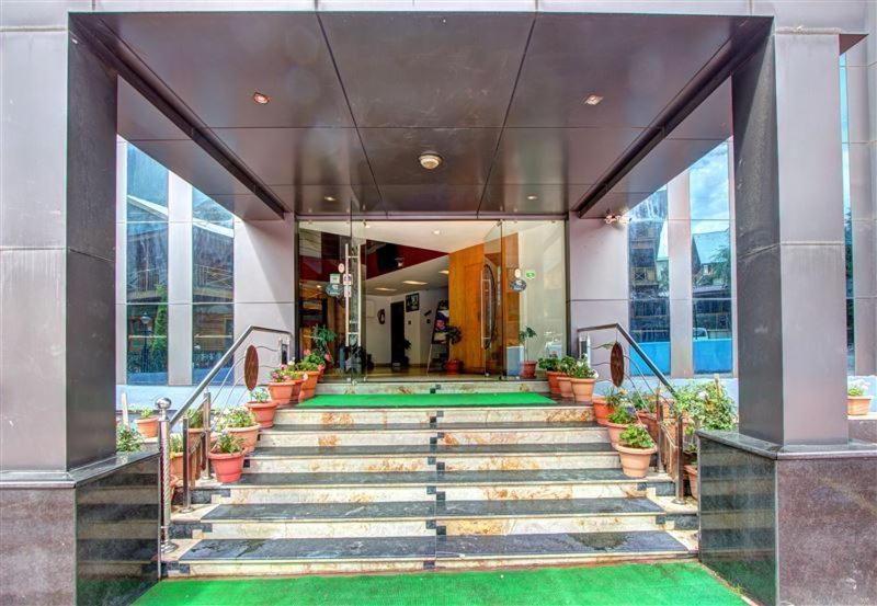 Hotel Midtown Manali Luaran gambar