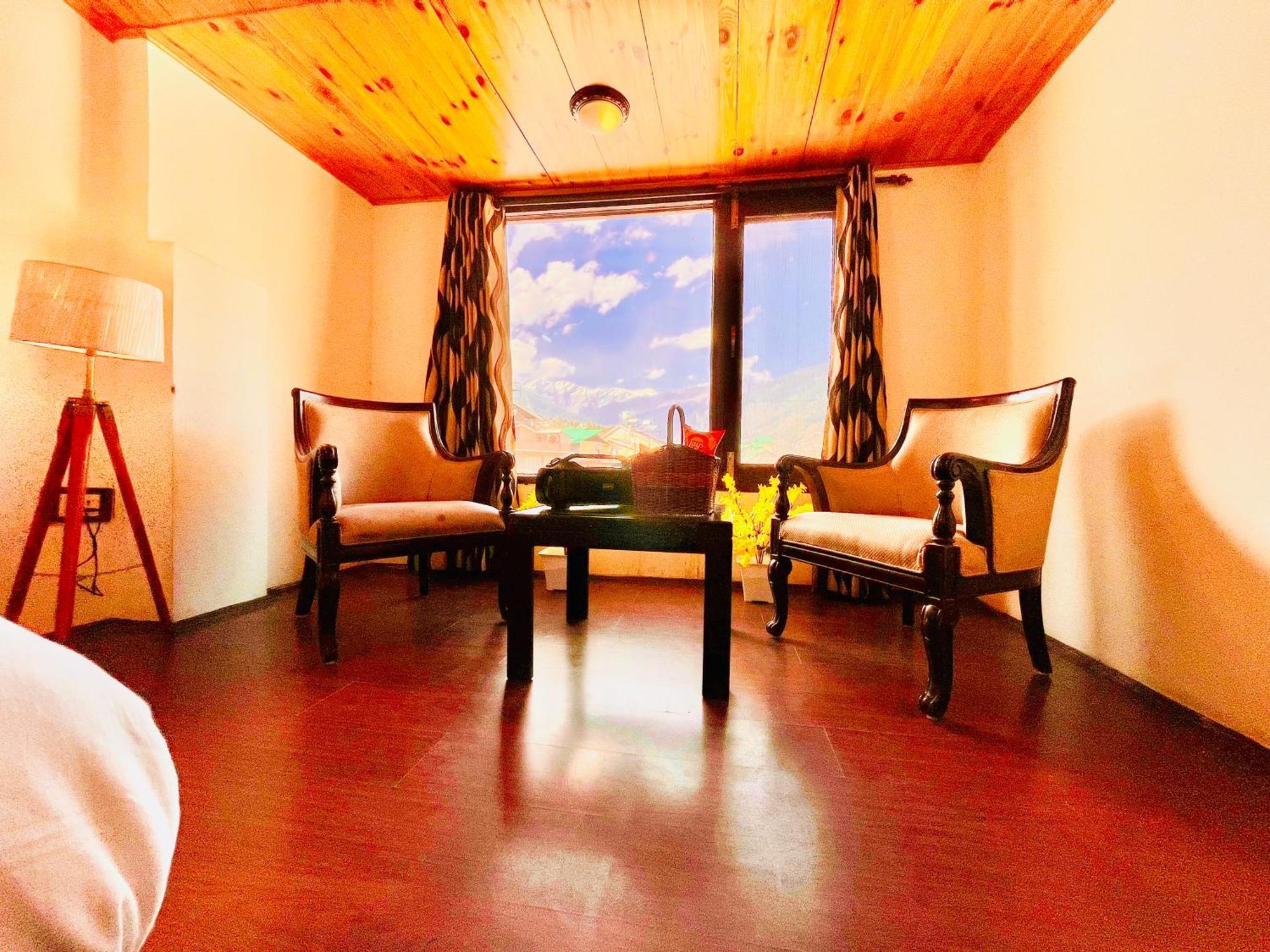 Hotel Midtown Manali Luaran gambar