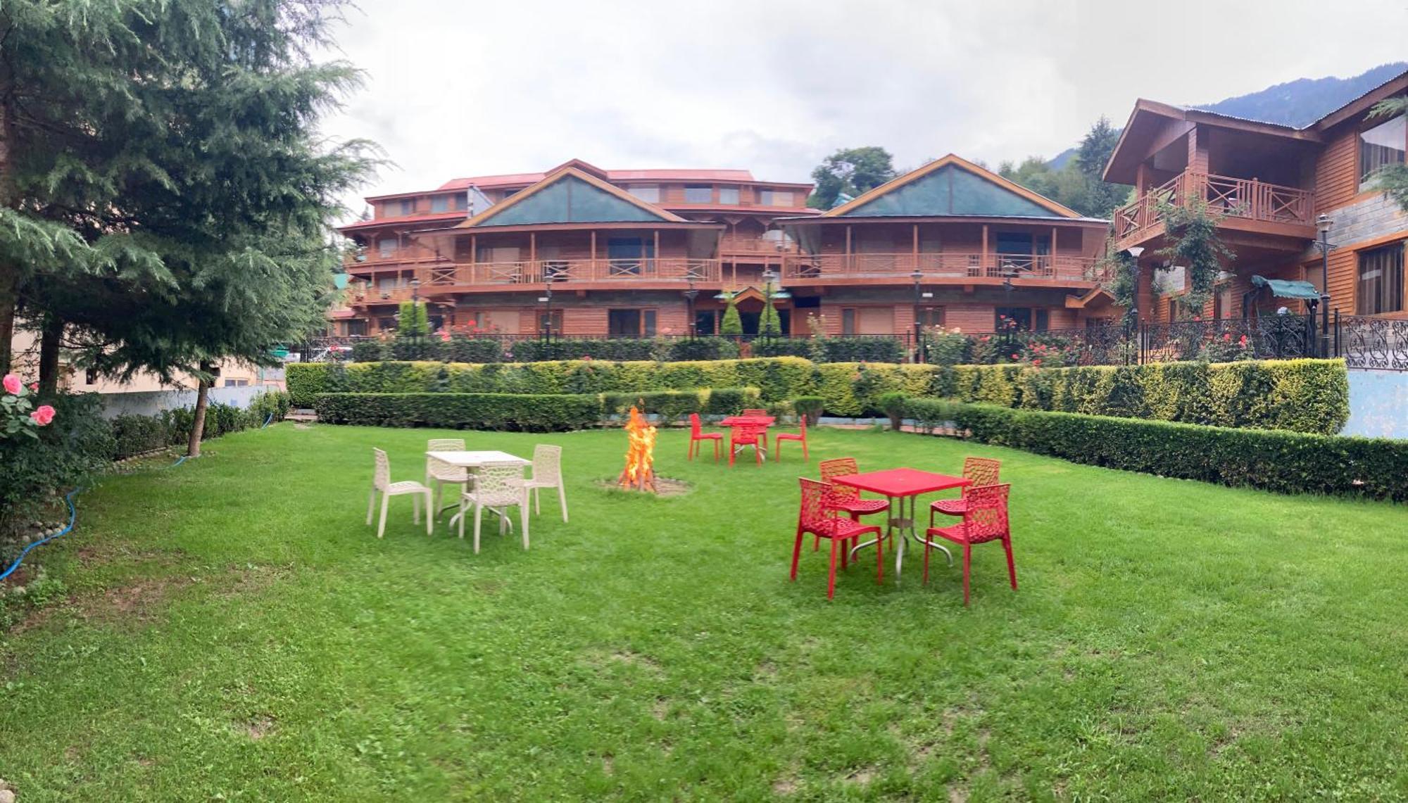 Hotel Midtown Manali Luaran gambar